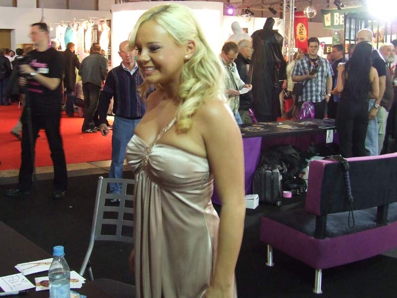 gangbang swinger escorts karlsruhe gangbang swinger escorts karlsruhe